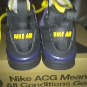 Nike Air Mowabb Europe Exclusive DS Never Worn! Nike ACG | Shoes | Nike Air Mowabb Europe Exclusive Ds Never  main image 3